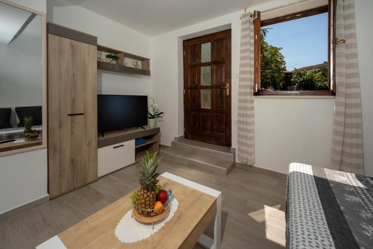 Apartments Rafael Poreč Dış mekan fotoğraf